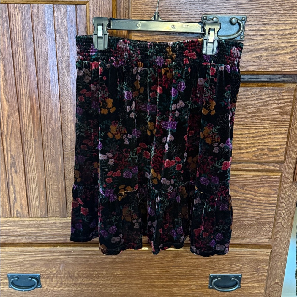 LOFT Multicolor Velvet Skirt
